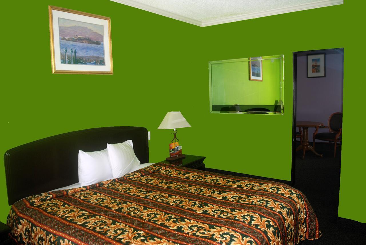Hotel Suites Royal Tijuana Bagian luar foto